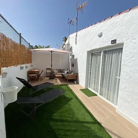 Renovated Private Appartement *